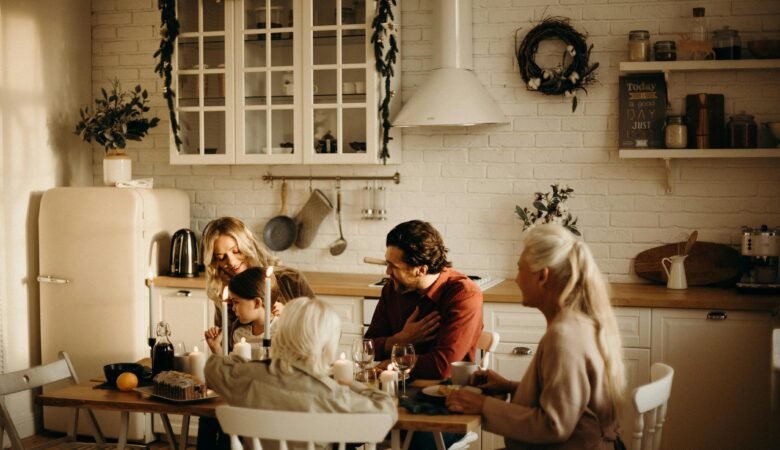 Why Kids Get Overwhelmed at Thanksgiving — And How to Support Their Brain